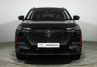 Подержанный автомобиль Changan CS55PLUS 2023 года (2 фото)
