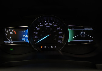 Подержанный автомобиль Ford Explorer 2017 года (18 фото)