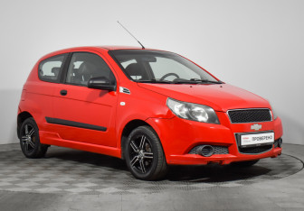 Подержанный автомобиль Chevrolet Aveo Hatchback 2010 года (3 фото)