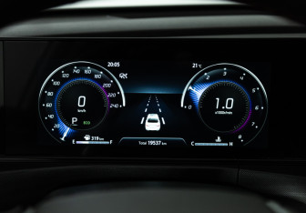 Подержанный автомобиль Changan Eado Plus 2023 года (12 фото)