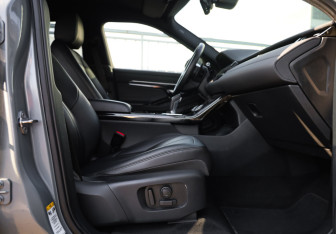 Подержанный автомобиль Land Rover Range Rover Evoque 2020 года (23 фото)