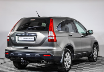 Подержанный автомобиль Honda CR-V 2008 года (5 фото)
