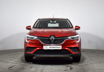 Подержанный автомобиль Renault Arkana 2021 года (2 фото)