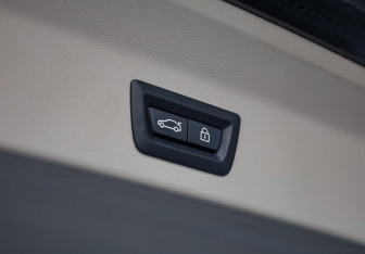 Подержанный автомобиль BMW X3 2020 года (35 фото)