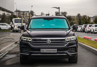 Подержанный автомобиль Volkswagen Touareg 2019 года (4 фото)