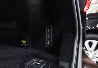 Подержанный автомобиль Volvo XC60 2019 года (25 фото)