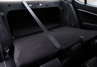 Подержанный автомобиль Genesis G70 2019 года (27 фото)