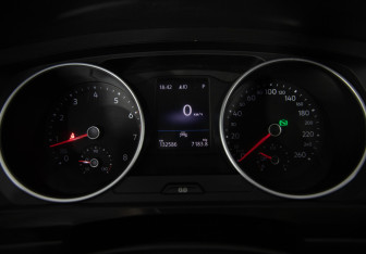 Подержанный автомобиль Volkswagen Tiguan 2020 года (13 фото)
