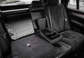 Подержанный автомобиль BMW X5 2018 года (29 фото)