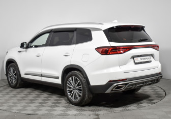 Подержанный автомобиль Chery Tiggo 8 Pro Max 2024 года (7 фото)