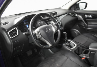 Подержанный автомобиль Nissan Qashqai 2014 года (9 фото)