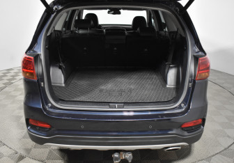 Подержанный автомобиль Kia Sorento 2018 года (21 фото)