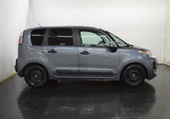 Подержанный автомобиль Citroen C3 Picasso 2010 года (4 фото)