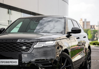 Подержанный автомобиль Land Rover Range Rover Velar 2017 года (2 фото)