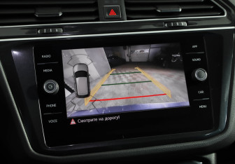 Подержанный автомобиль Volkswagen Tiguan 2017 года (15 фото)