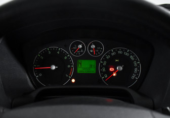 Подержанный автомобиль Ford Fusion 2007 года (17 фото)