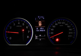 Подержанный автомобиль Honda CR-V 2011 года (21 фото)