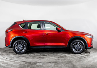 Подержанный автомобиль Mazda CX-5 2018 года (4 фото)