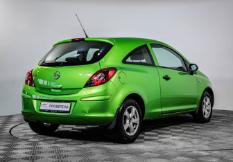 Подержанный автомобиль Opel Corsa 2011 года (5 фото)