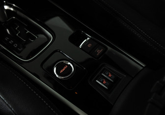 Подержанный автомобиль Mitsubishi Outlander 2017 года (17 фото)