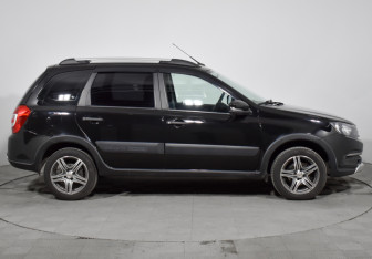 Подержанный автомобиль LADA (ВАЗ) Granta Wagon 2023 года (4 фото)