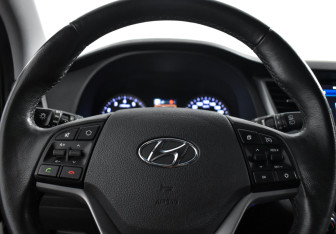 Подержанный автомобиль Hyundai Tucson 2017 года (17 фото)