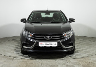 Подержанный автомобиль LADA (ВАЗ) Vesta Sedan 2018 года (2 фото)