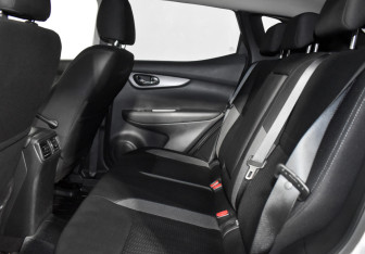 Подержанный автомобиль Nissan Qashqai 2020 года (11 фото)