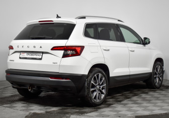 Подержанный автомобиль Skoda Karoq 2021 года (5 фото)