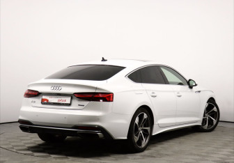 Подержанный автомобиль Audi A5 Liftback 2020 года (2 фото)