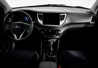 Подержанный автомобиль Hyundai Tucson 2017 года (14 фото)