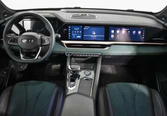 Подержанный автомобиль Geely Monjaro 2024 года (15 фото)