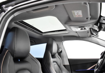 Подержанный автомобиль Omoda C5 2023 года (21 фото)