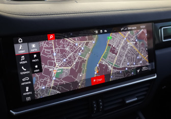 Подержанный автомобиль Porsche Cayenne 2021 года (21 фото)