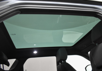 Подержанный автомобиль Land Rover Range Rover Evoque 2021 года (15 фото)