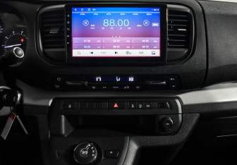 Подержанный автомобиль Peugeot Traveller 2021 года (16 фото)