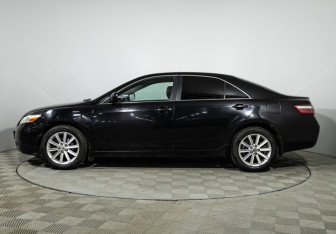 Подержанный автомобиль Toyota Camry Sedan 2008 года (8 фото)