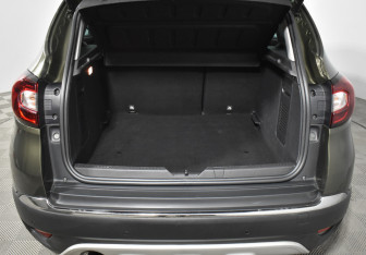 Подержанный автомобиль Renault Kaptur 2017 года (21 фото)