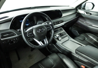 Подержанный автомобиль Hyundai Palisade 2021 года (11 фото)