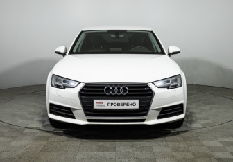 Подержанный автомобиль Audi A4 Sedan 2018 года (2 фото)