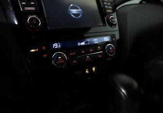 Подержанный автомобиль Nissan Qashqai 2016 года (17 фото)