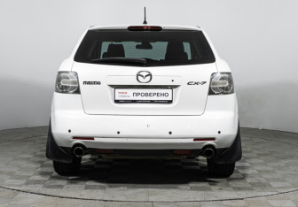 Подержанный автомобиль Mazda CX-7 2008 года (6 фото)