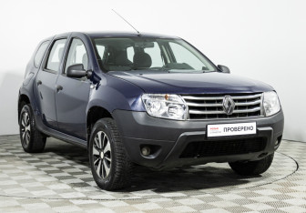 Подержанный автомобиль Renault Duster 2014 года (3 фото)