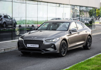 Подержанный автомобиль Genesis G70 2020 года (3 фото)