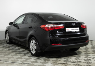 Подержанный автомобиль Kia Cerato Sedan 2013 года (7 фото)