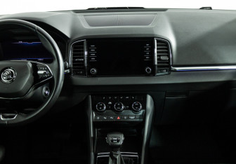 Подержанный автомобиль Skoda Karoq 2020 года (14 фото)