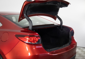 Подержанный автомобиль Mazda 6 Sedan 2016 года (23 фото)