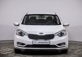 Подержанный автомобиль Kia Cerato Sedan 2015 года (2 фото)
