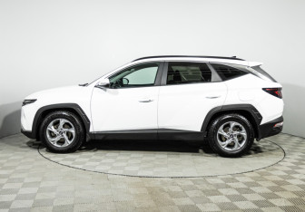 Подержанный автомобиль Hyundai Tucson 2021 года (8 фото)