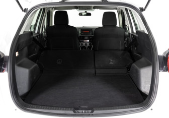 Подержанный автомобиль Mazda CX-5 2014 года (18 фото)